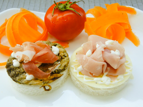 Tartine di affettati