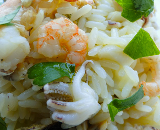 Insalata di riso ai frutti di mare